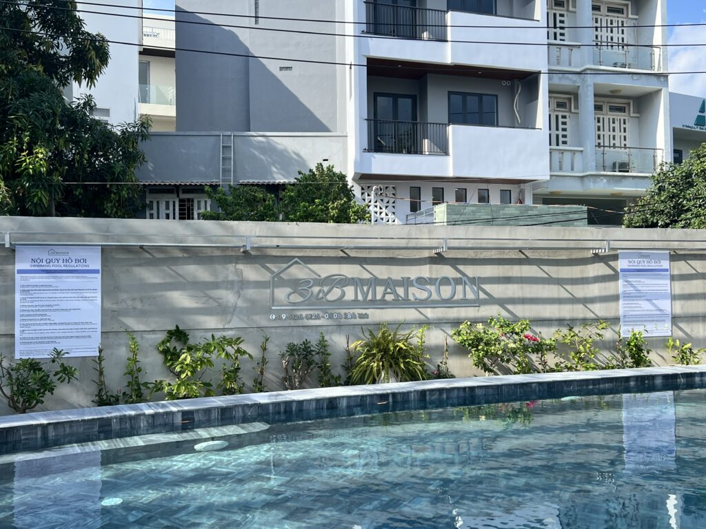hồ bơi tiện nghi tại 3b maison