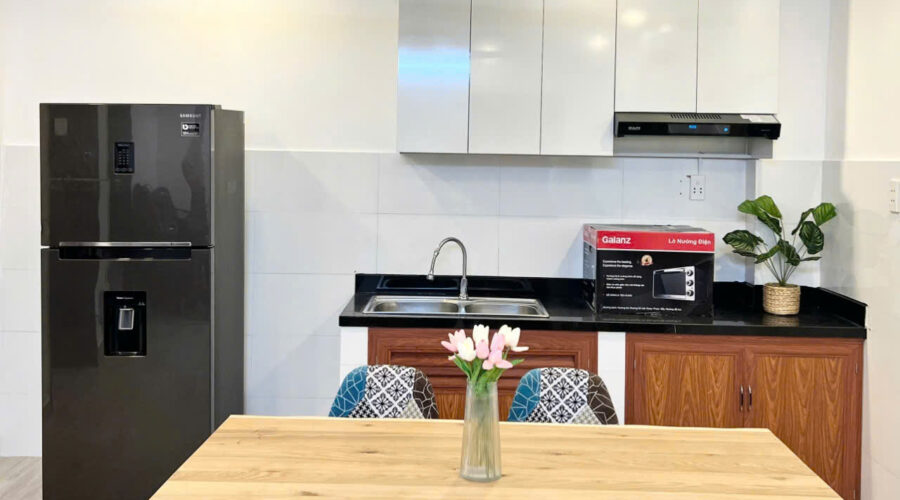 góc bếp gọn gàng, sạch sẽ tại căn hộ 3B MAISON An Khánh